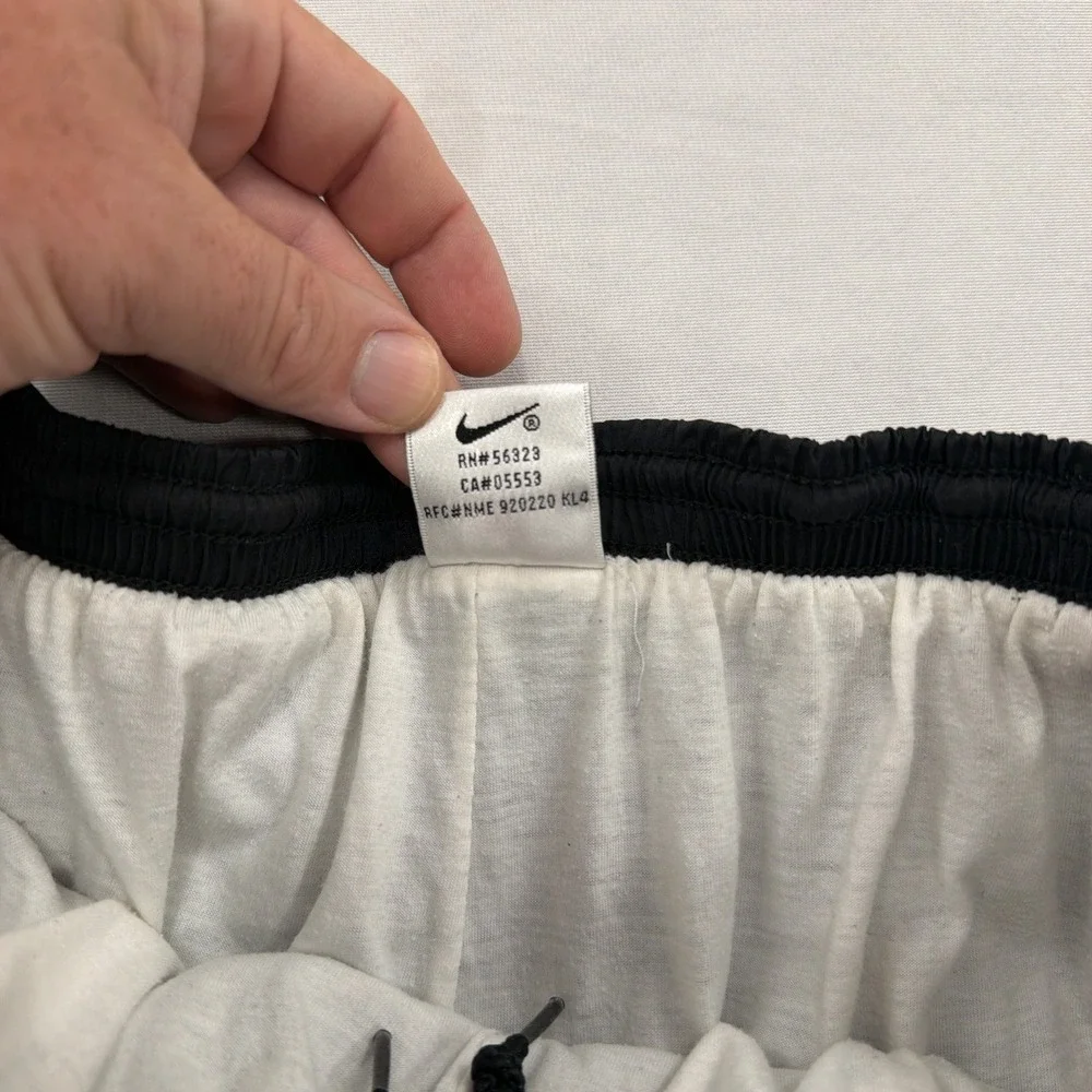 Nike Track Pants Vintage Windbreaker Nylon Lined Zipper Cuff Black Mens Large